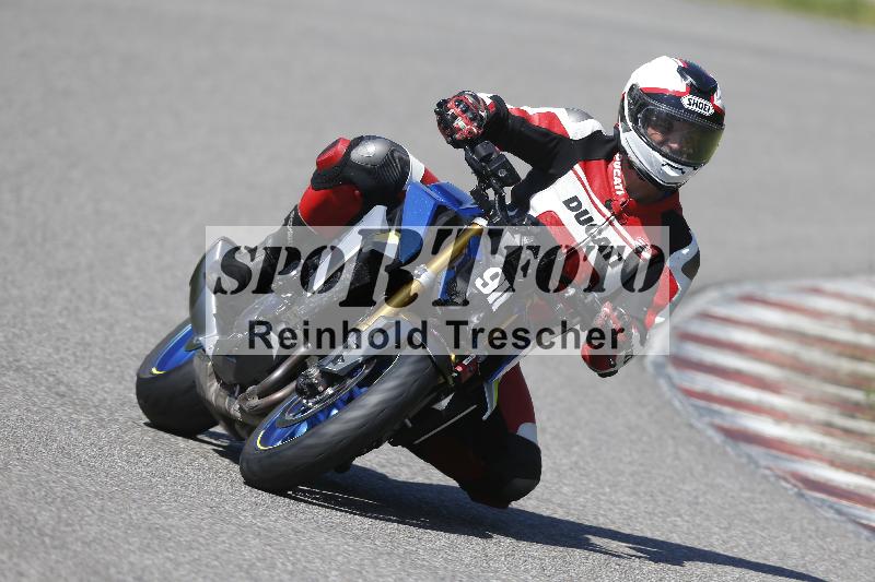 /12 30.04.2025 Speer Racing ADR/Gruppe gruen/911